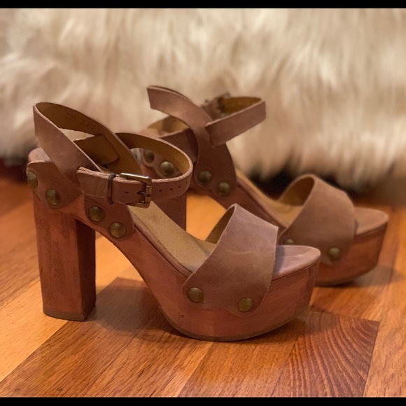 five worlds Shoes - Platform wooden wedge heels